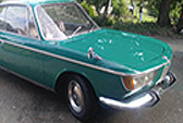 Turf green BMW 2000c/cs